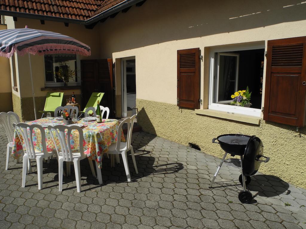 Au Pied Du Chateau Lichtenberg Habitación foto