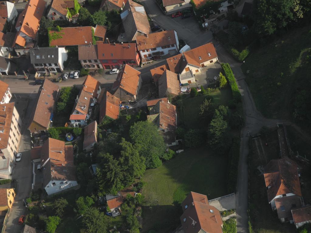 Au Pied Du Chateau Lichtenberg Habitación foto
